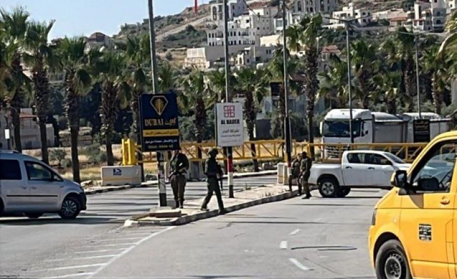 זה היום השני: הכניסה לתרמסעיא מצפון לרמאללה נותרה חסומה