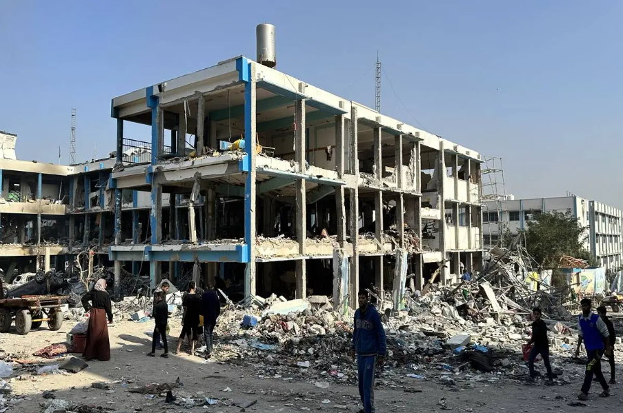 המתקפה הישראלית מונעת מ-39,000 תלמידים בעזה לגשת לבחינות בתיכון