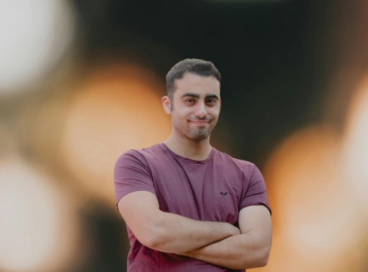 צעיר נהרג מירי כוחות הכיבוש מצפון לחברון; גופתו מוחזקת