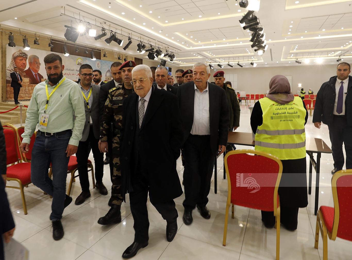 הנשיא אבו מאזן ביקר באולם הבחירות של צעירי פת״ח ברמאללה