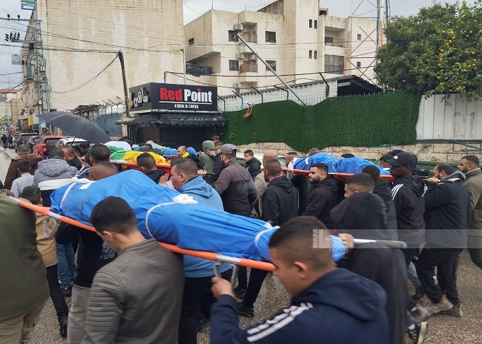 טולכרם: אלפי משתתפים ליוו למנוחות את ארבעת ההרוגים שנהרגו במתקפת כוחות הכיבוש