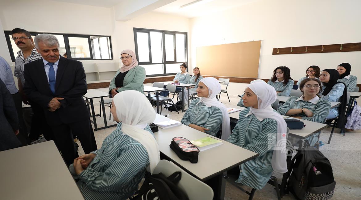 שר החינוך הפלסטיני דן עם שגרירת פינלנד בשיתוף פעולה חינוכי