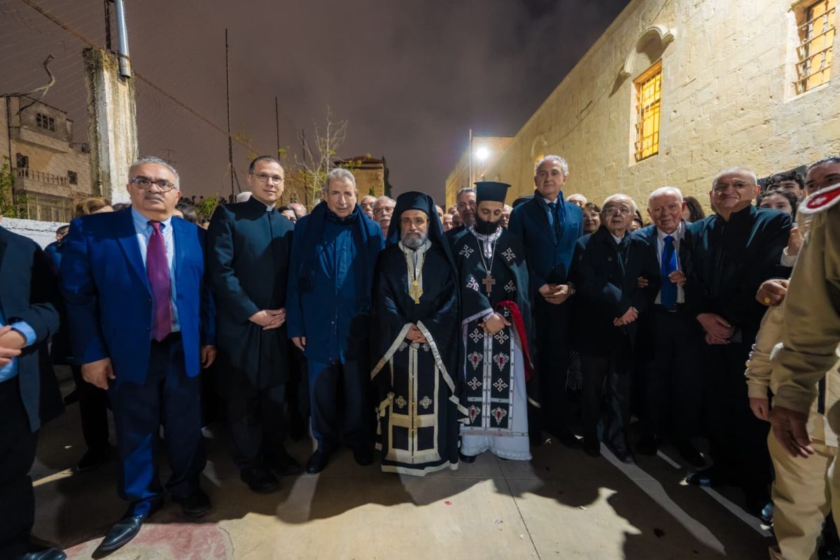 רמזי ח'ורי השתתף במיסת יום שישי הטוב בכנסייה היוונית-אורתודוקסית ברמאללה