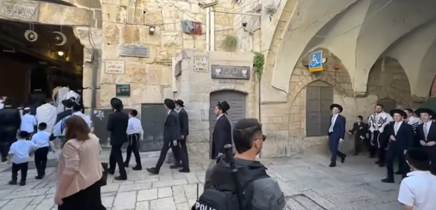 מחוז ירושלים: ישראל מקדמת תוכניות חדשות להעמקת שליטתה בעיר ולשינוי אופייה