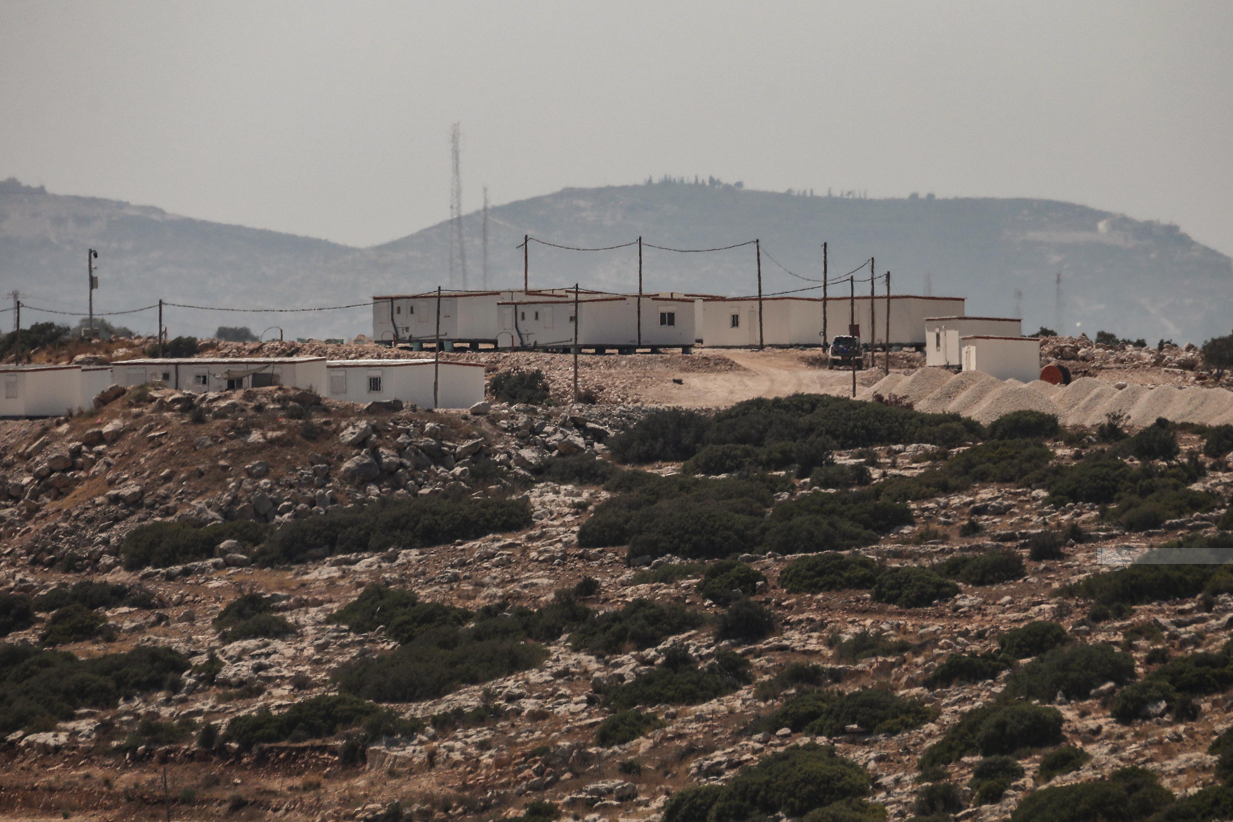הרשות להתנגדות לגדר ההפרדה ולהתנחלויות: הכיבוש משלים את הפיכת המאחזים סביב סינג'יל להתנחלויות קבע
