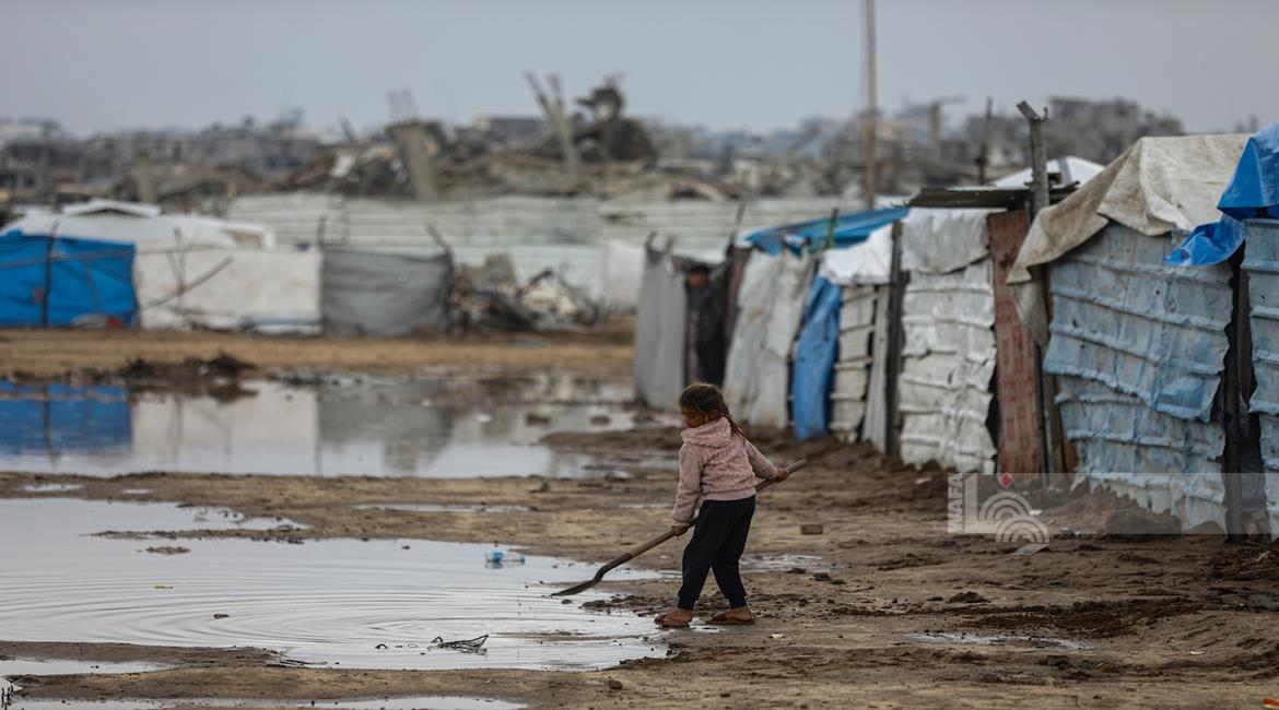 אונר״א: הגשמים מציפים את מחנות הנעקרים בעזה ומגבירים את הסיכון להתפרצות מחלות