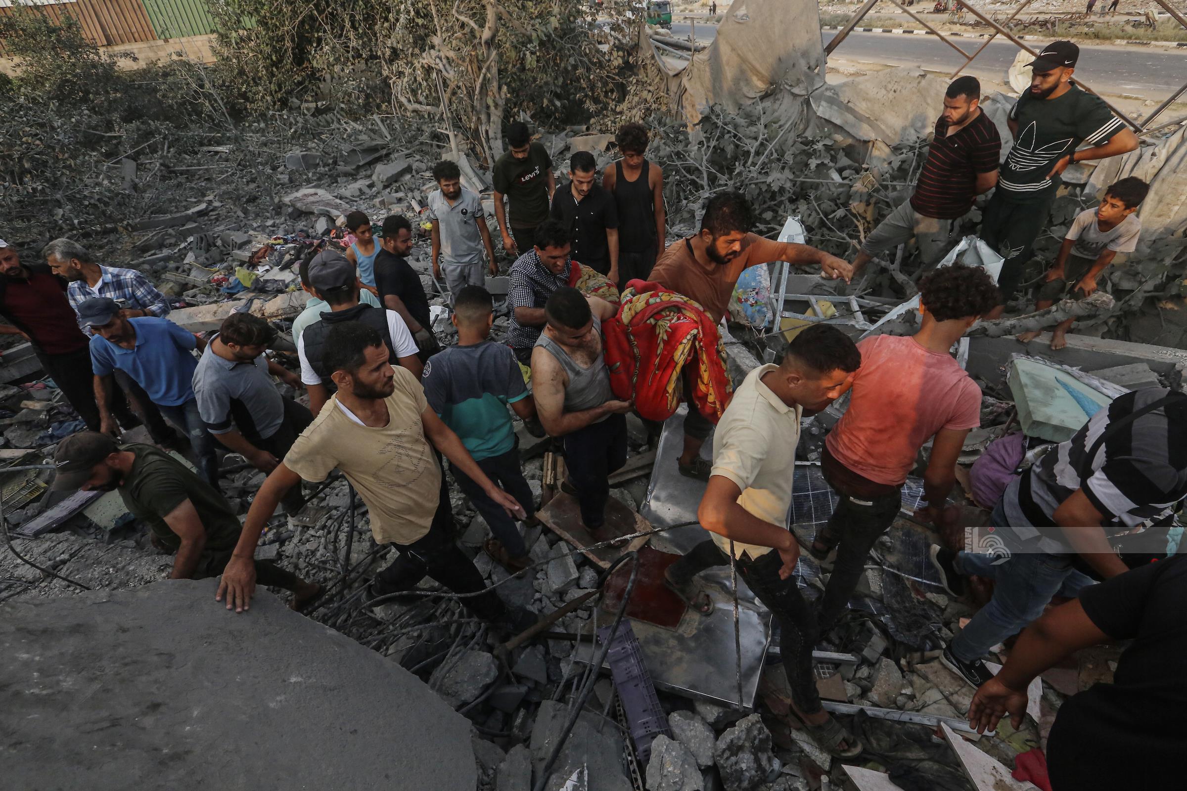 שני הרוגים ופצועים בתקיפת כוחות הכיבוש על אוהל פליטים בדיר אל־בלח