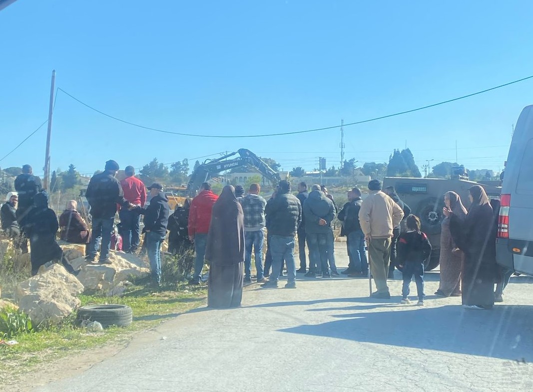 כוחות הכיבוש הרסו שני מגרשי רכבים ליד סורדה, צפונית לרמאללה