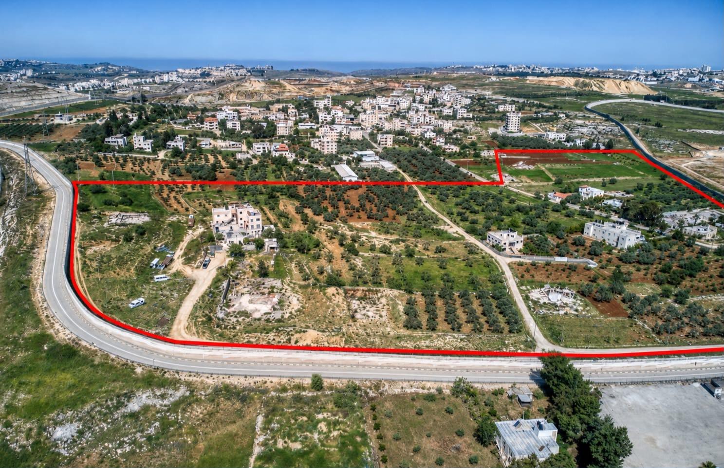 מחוז ירושלים: ישראל מקדמת מתקן פסולת ענק על אדמות קלנדיה, המאיים על 40 בתים ועל שטחים חקלאיים