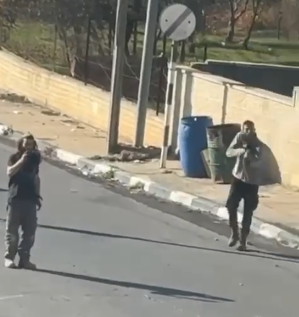 צעיר נפצע בהתקפת מתנחלים על דיר ג׳ריר, ממזרח לרמאללה