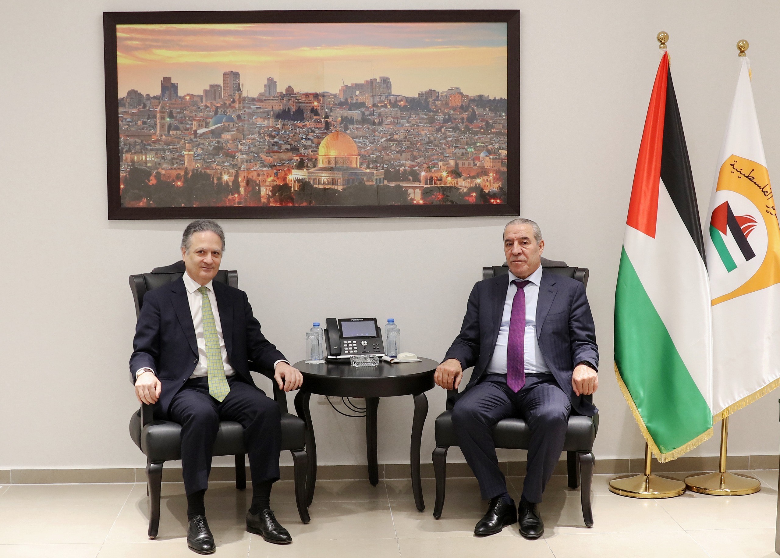 א-שייח' קיבל את הקונסול הספרדי במדינת פלסטין