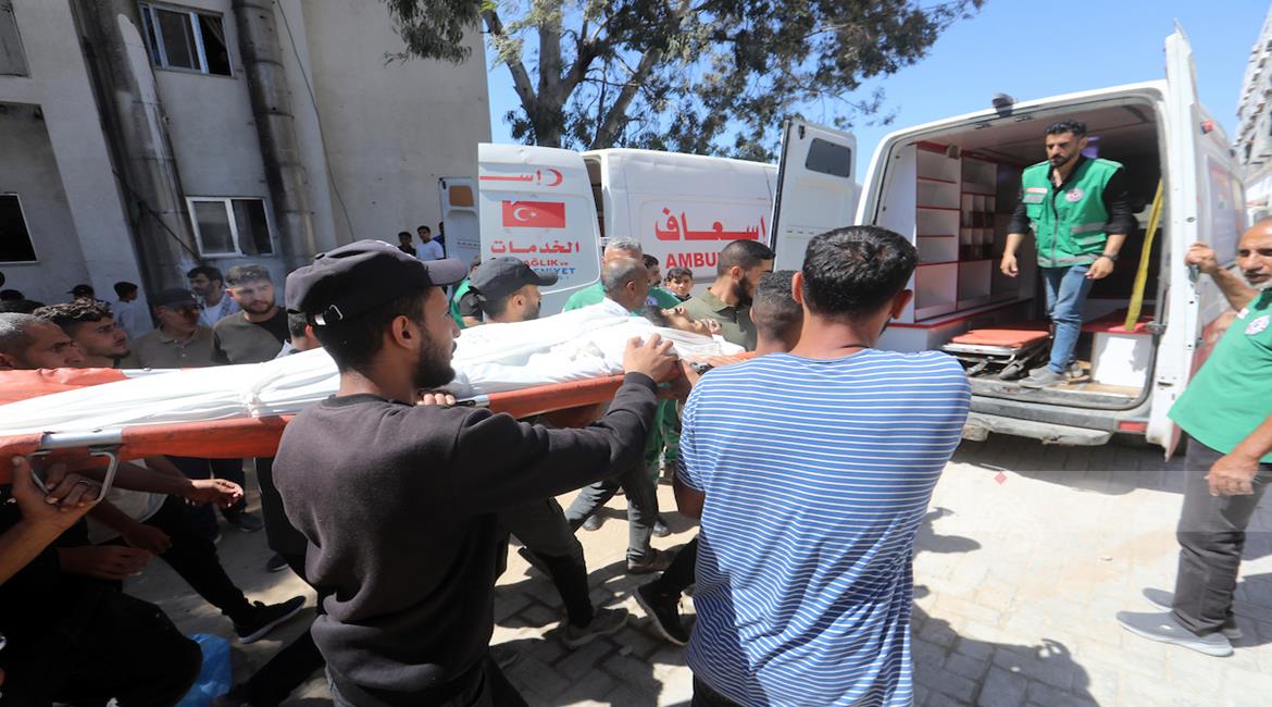 שתי הרוגות, אחת מהן ילדה, ו־17 פצועים בהפצצת מסוקים במערב חאן יונס; אדם נוסף מת מפצעיו בצפון־מערב עזה