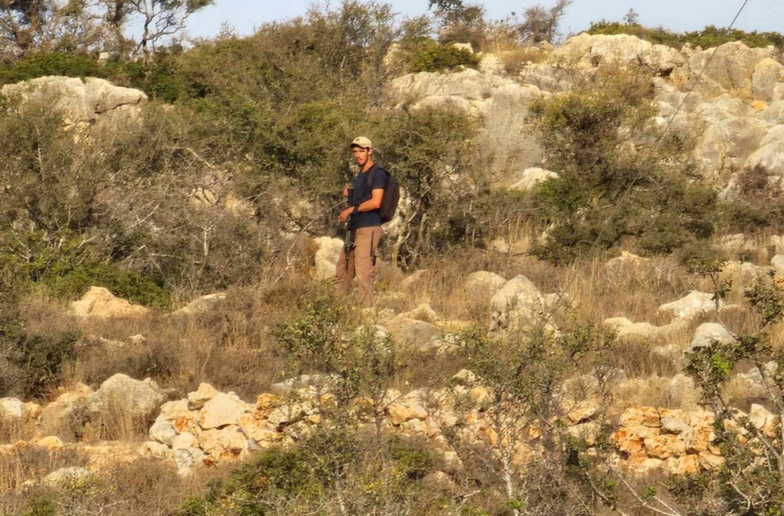 מתנחלים חמושים תקפו קוטפי זיתים ליד סלפית