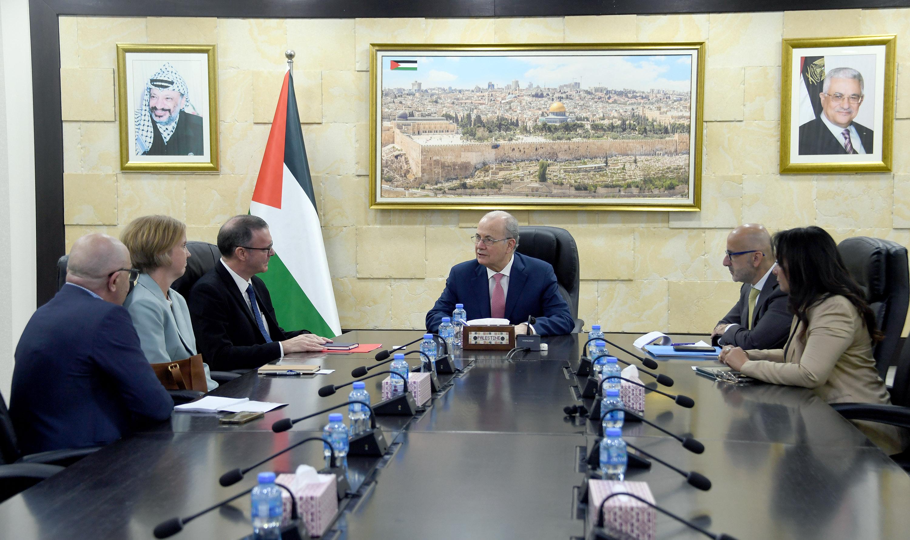 ראש הממשלה הפלסטיני: יש לפתוח את כל המעברים לעזה ולהכניס סיוע באופן מיידי