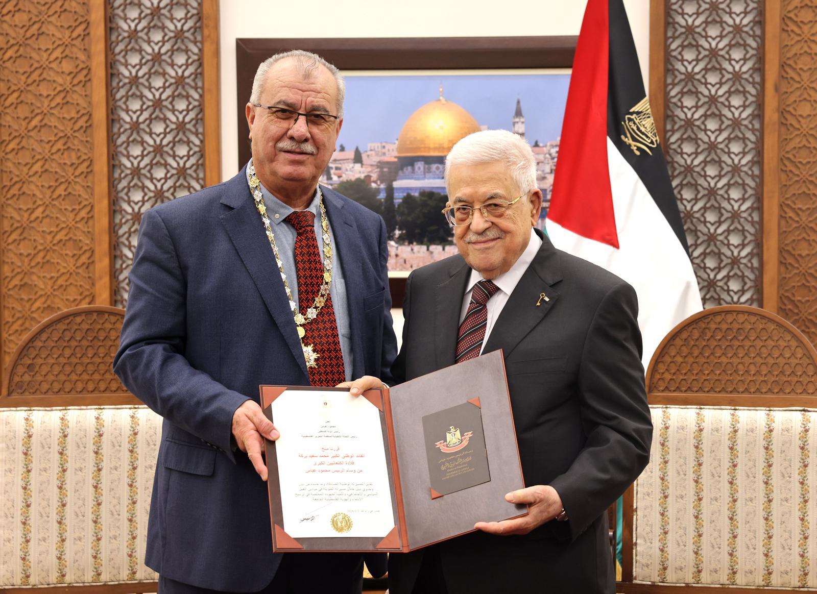 הנשיא אבו מאזן העניק למוחמד ברכה את “עיטור הכנענים הגדול”