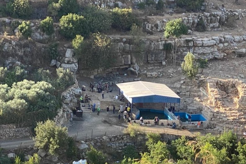 מתנחלים פשטו על אזור עין ג'ריוט ליד ביתוניא