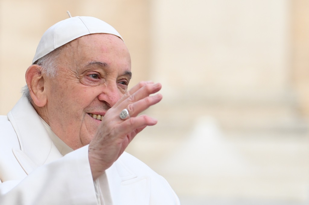 האפיפיור פרנציסקוס מחדש את קריאתו להפסקת אש בעזה