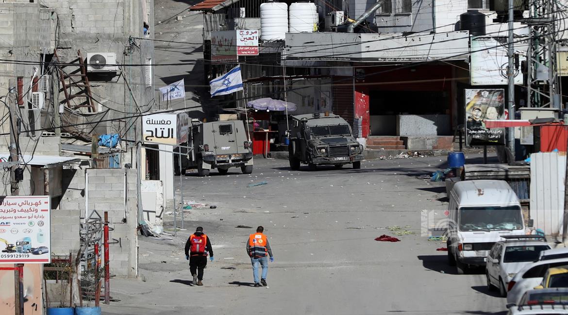 הכיבוש פורץ לשכם ומבצע פשיטות בבתים בתל גרבא