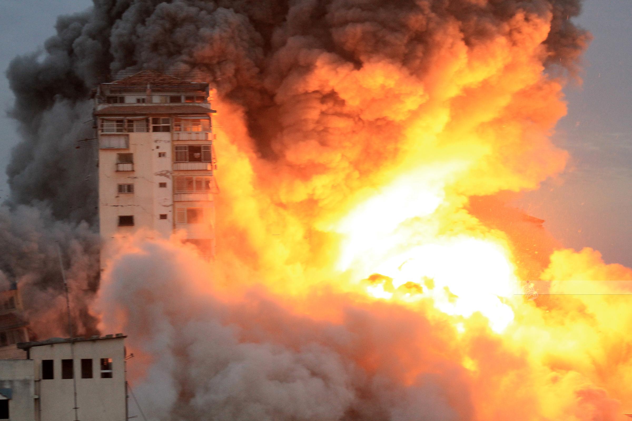 כוחות הכיבוש הציתו עשרות בתים ורכוש במזרח מחנה הפליטים ג'באליה שבצפון רצועת עזה