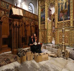 עבודות תחזוקה מסביב לשעון בכנסיית המולד בבית לחם 