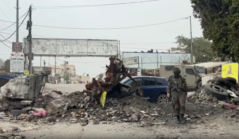 כוחות הכיבוש ממשיכים לחסום ולהטיל מצור על חיזמא זה היום השלישי