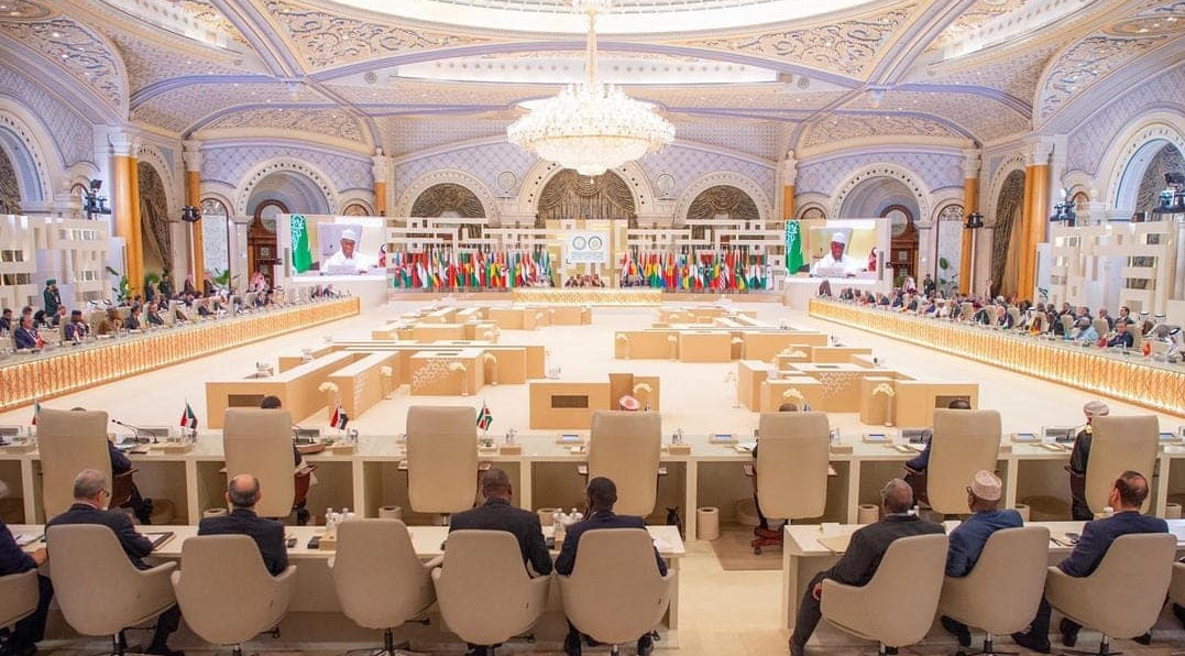 הפסגה הערבית-אסלאמית המשותפת מגנה בתוקף את פשעי הכיבוש המזעזעים והמחרידים ברצועת עזה