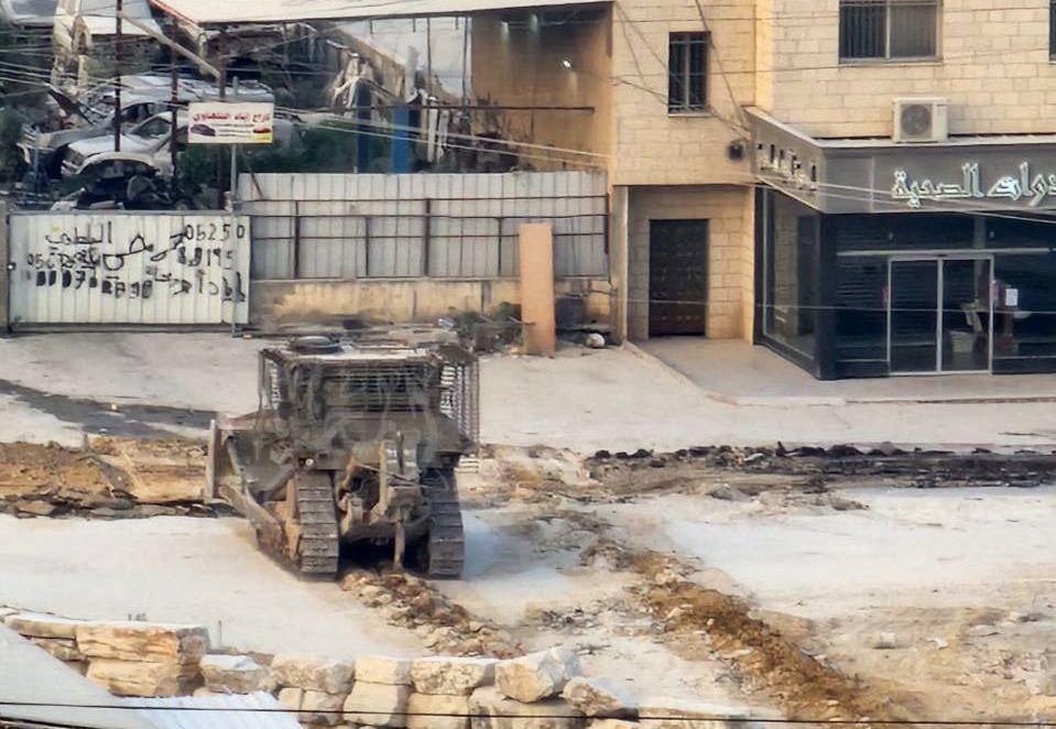 הכיבוש ממשיך במתקפה על מחנה הפליטים טולכרם: הרס נרחב בתשתיות ופגיעה ברכוש