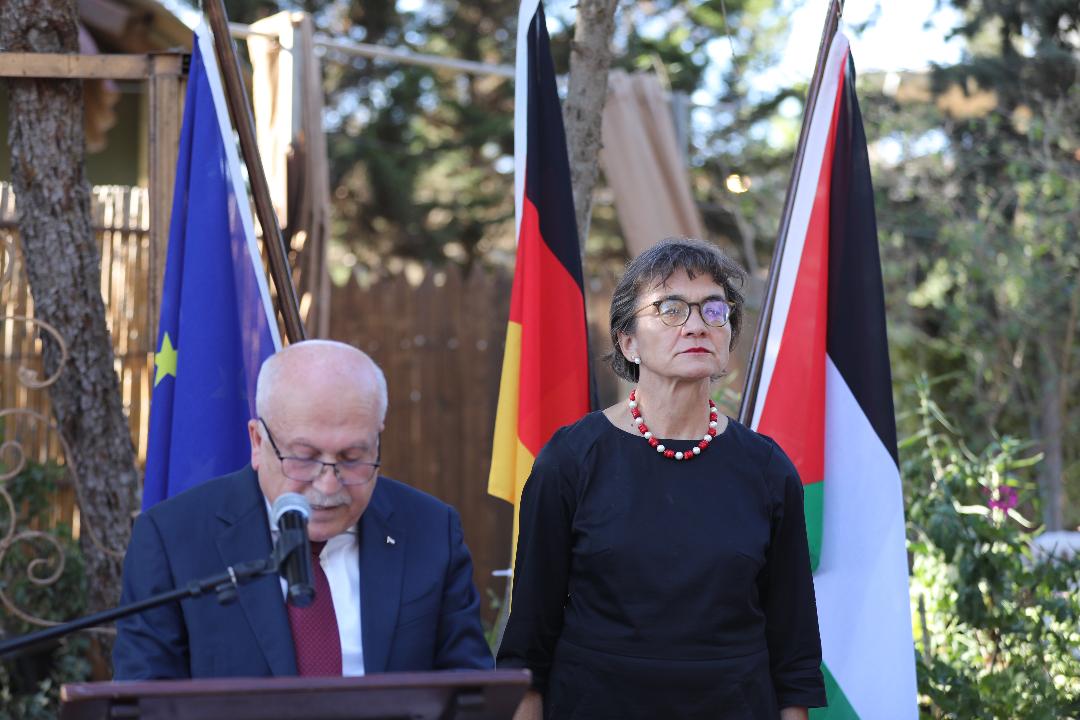 השר אלעמור קרא לגרמניה להכיר במדינת פלסטין ולתמוך בתוכנית הסיוע והשיקום