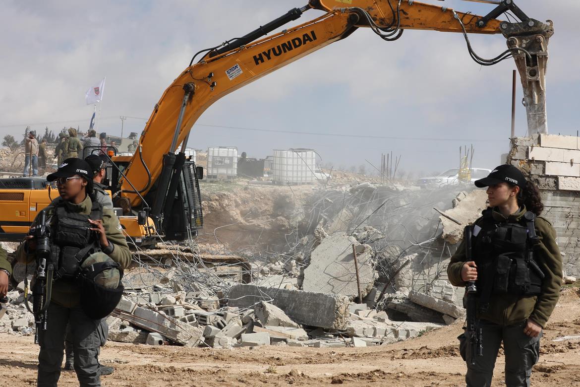 כוחות הכיבוש הרסו מבנים חקלאיים ומכלאות צאן ועקרו עצים בדומא