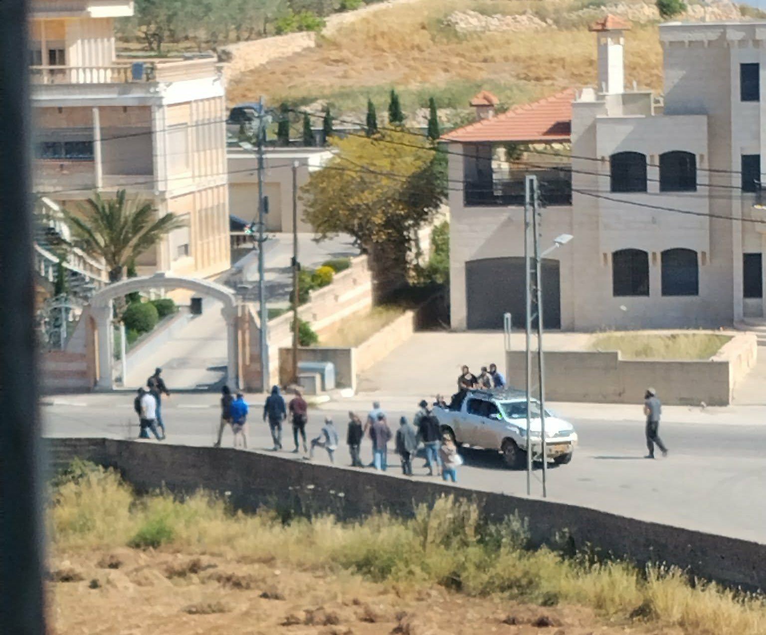 ילד נהרג מירי כוחות הכיבוש במהלך מתקפת מתנחלים ליד ג'לג'יליא שמצפון לרמאללה