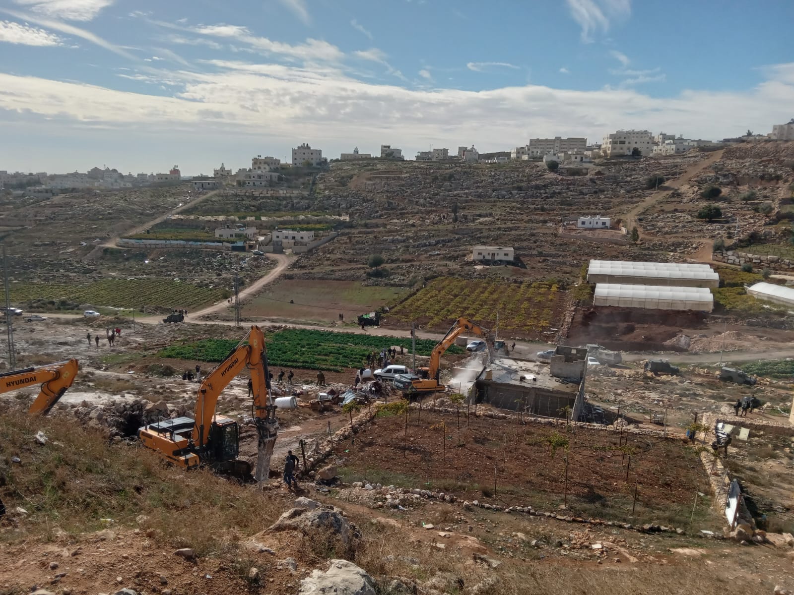מתנחלים הקימו מאחז חדש על אדמות פלסטיניות במזרח חברון