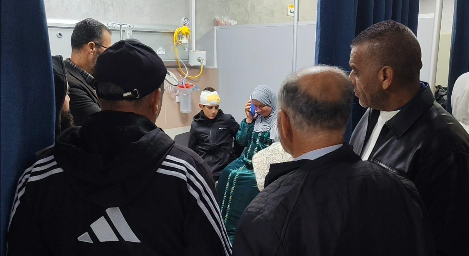 “יומיים לעזוב או למות”: מתנחלים תקפו את משפחת אבו־נעים במוע'יר ואיימו להרגה