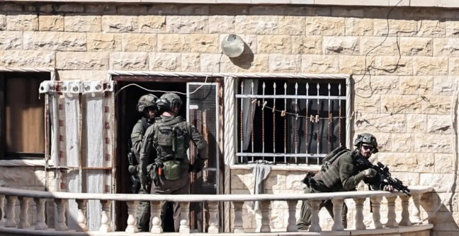כוחות הכיבוש ערכו חקירות בשטח לעשרות תושבים ביעבד שמדרום־מערב לג'נין