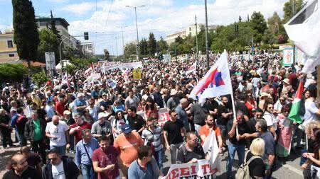 צעדת מחאה המונית בבירת יוון בדרישה להפסיק את הטבח של כוחות הכיבוש