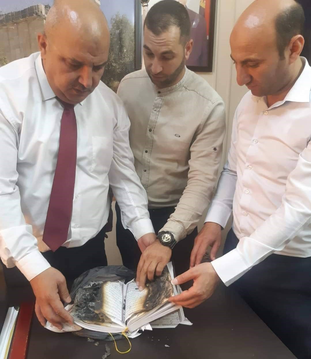 שרפו את הקוראן וזרקו לפח האשפה