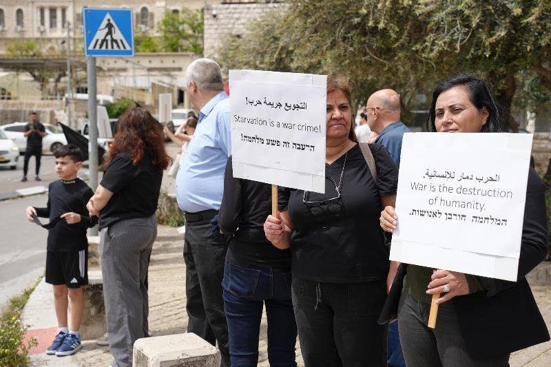 שביתה כללית במזרח ירושלים, ועצרת מחאה בנצרת נגד המתקפה על עזה