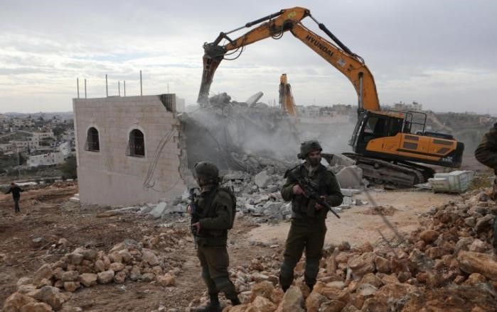 כוחות הכיבוש הרסו שני בתים וארבעה חדרים חקלאיים בוואד רחאל שבדרום בית לחם