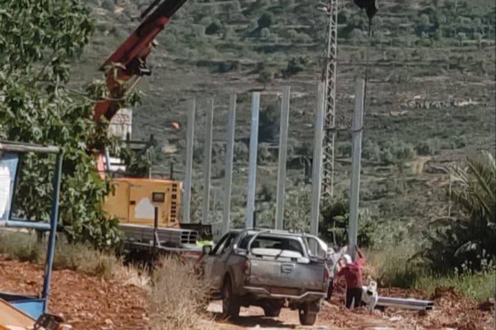 הכיבוש הישראלי החל בהקמת גדר תיל שמבודדת את סינג'יל ותרמסעיא מהכביש הראשי בין רמאללה לשכם