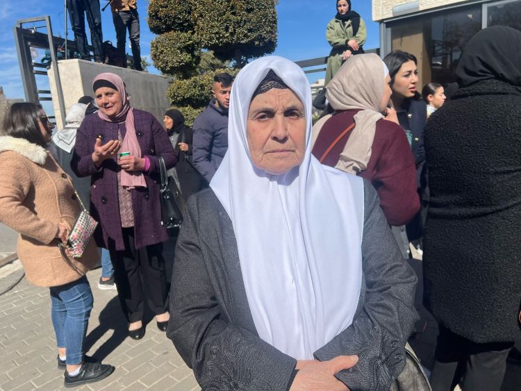 מרים עוויס: האם ממחנה הפליטים ג'נין שחיה בין שמחה לכאב