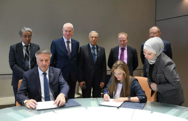 השר עסאף חתם במוסקבה על שני הסכמי שיתוף פעולה עם רשת "רוסיה היום" ועם סוכנות הידיעות הרוסית "ספוטניק"