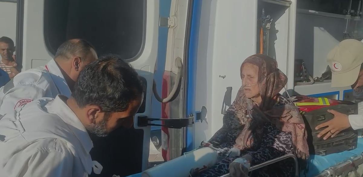 לאחר 37 ימי מצור: משפחה חולצה ממזרח ח'אן יונס תחת אש הכיבוש