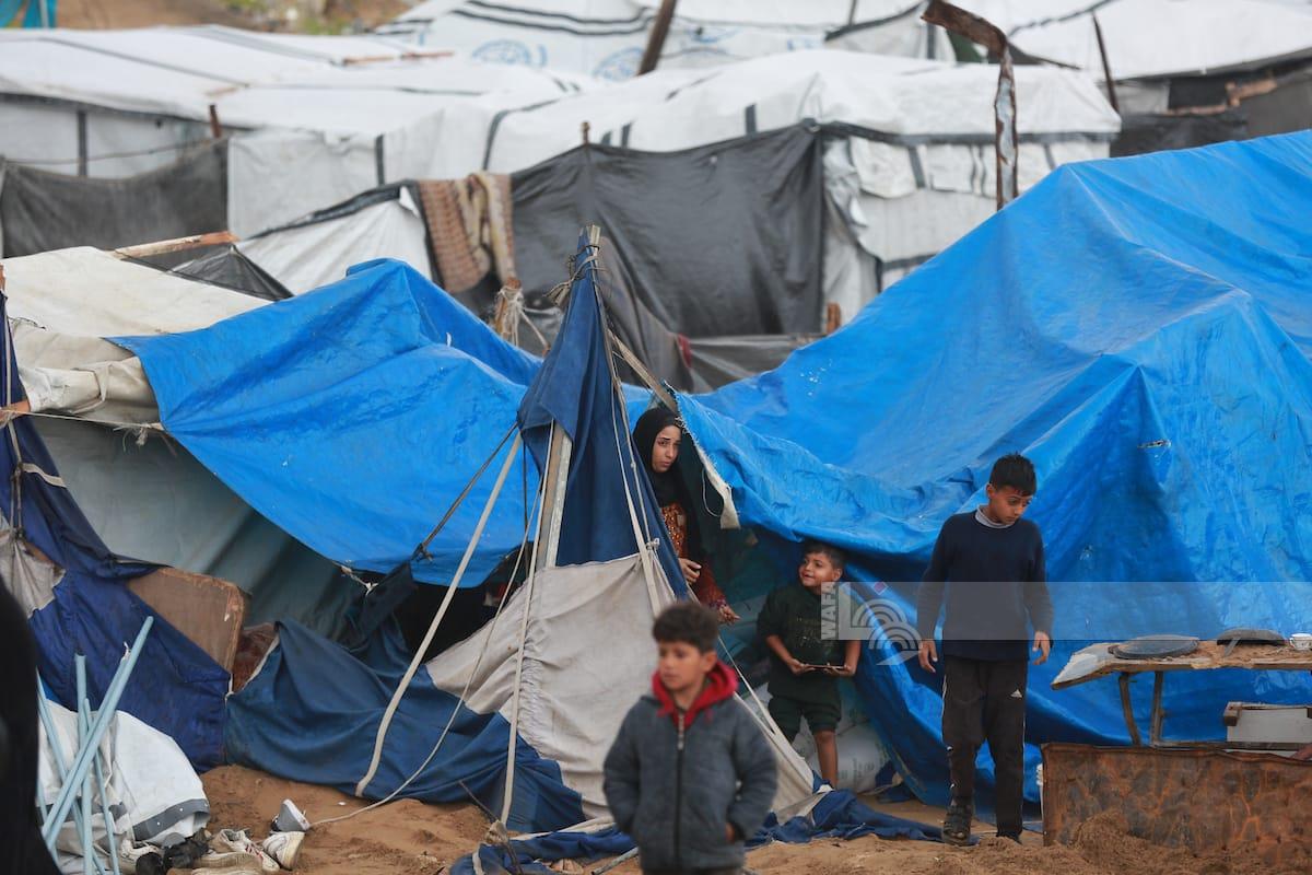 הסערה חושפת שוב את הפקרת העקורים בעזה: ילד נפצע, אוהלים הוצפו ומשפחות נזרקו לקור