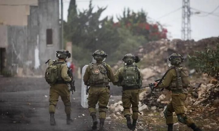 כוחות הכיבוש הישראלי פרצו לשכונת אל-מריג' בשכם ועצרו שלושה צעירים