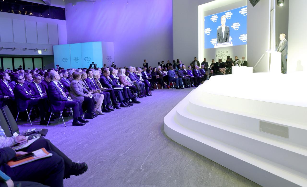 ראש הממשלה מוסטפא משתתף בפורום הכלכלי העולמי בדאבוס 2026