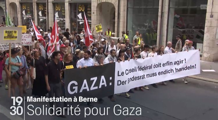 עשרות אלפים הפגינו בשווייץ: "שתיקת הממשלה היא שותפות לפשע"