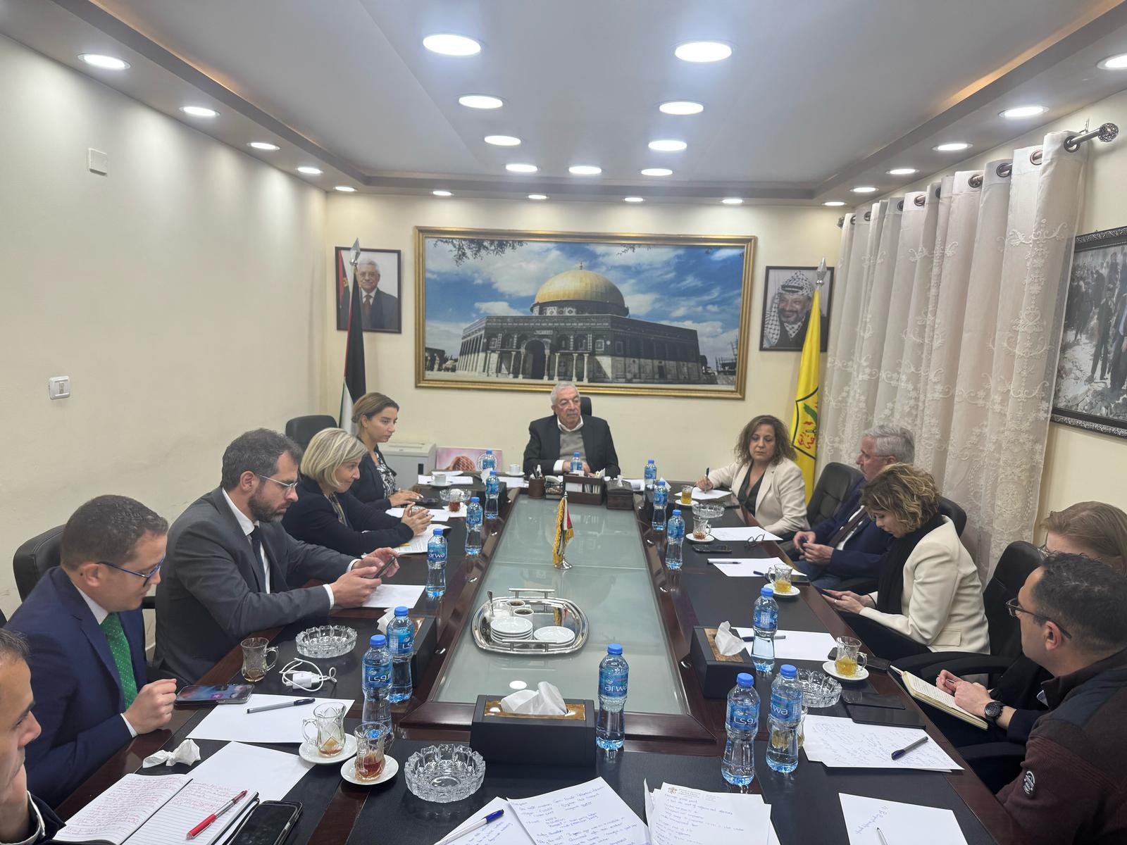 הנהגת פת"ח לנציגי האיחוד האירופי: יש להגביר את הלחץ המדיני על ישראל ולפעול להבטחת הסיוע לפלסטינים