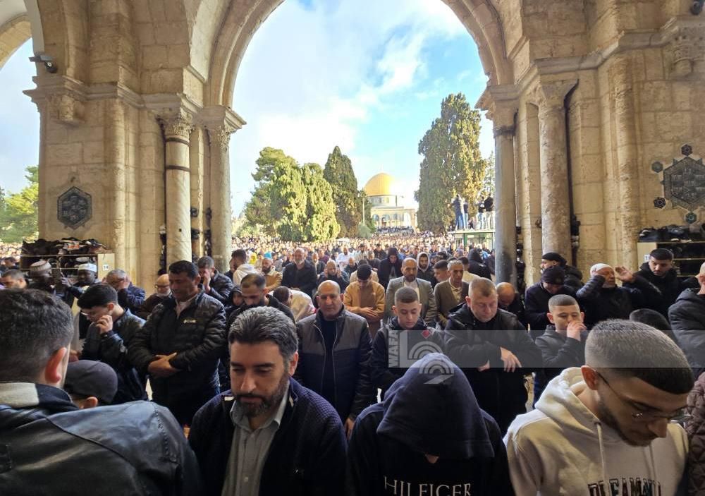 120 אלף מתפללים קיימו את תפילת עיד אל-פיטר במסגד אל-אקצא – למרות הגבלות הכיבוש