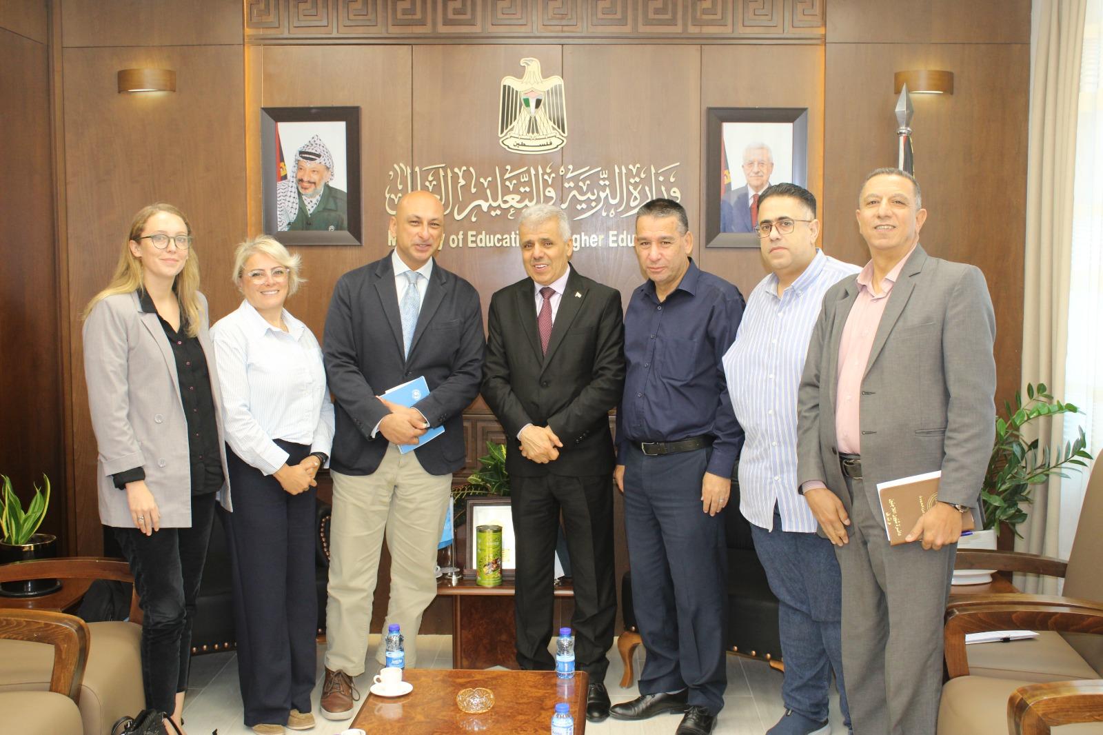 שר החינוך הפלסטיני נפגש עם ראש אגף החינוך ביוניסף לקידום התמיכה בחינוך ובהגנה על ילדים