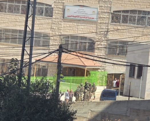 כוחות הכיבוש פשטו על בית הספר קיסאן מזרחית לבית לחם