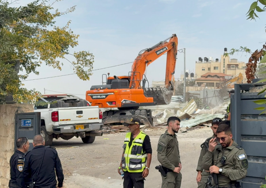 כוחות הכיבוש הרסו שלושה בתים בבית חנינא שבירושלים
